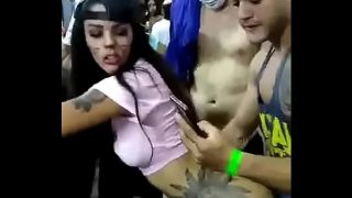 Morena gostosa tatuada fodendo no carnaval 2019 (videoamador18.com)